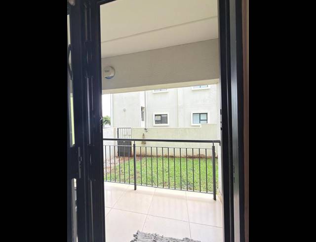 2 BEDROOM APARTMENT FOR SALE IN FOURWAYS